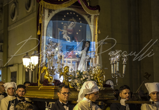 Processione del quadro della Madonna del Rosario di Pompei 2022 - display this album Processione del quadro della Madonna del Rosario di Pompei 2022